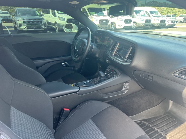 2023 Dodge Challenger R/T photo 6