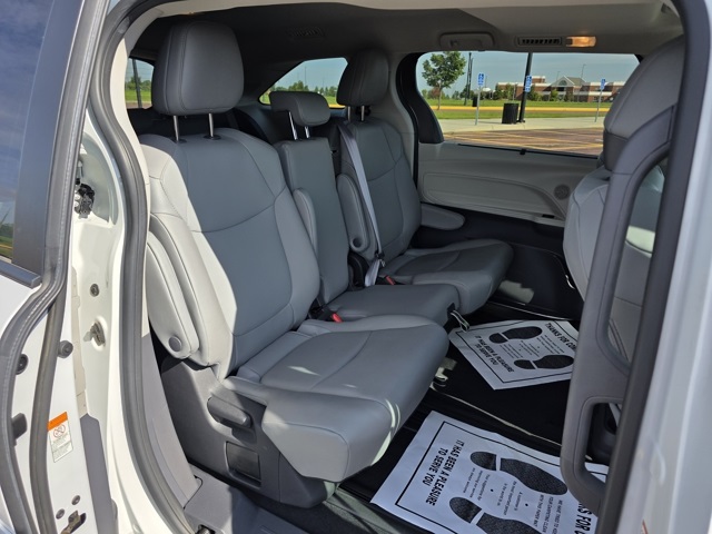 2022 Toyota Sienna XLE