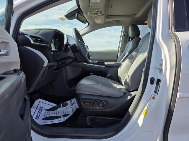 2022 Toyota Sienna XLE