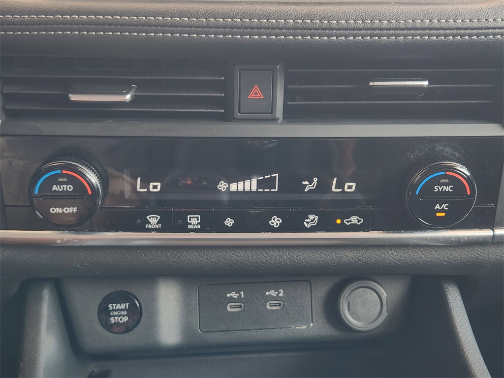 2024 Nissan Rogue SV photo 10