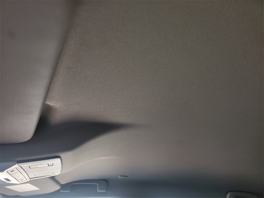 2024 Nissan Rogue SV photo 17