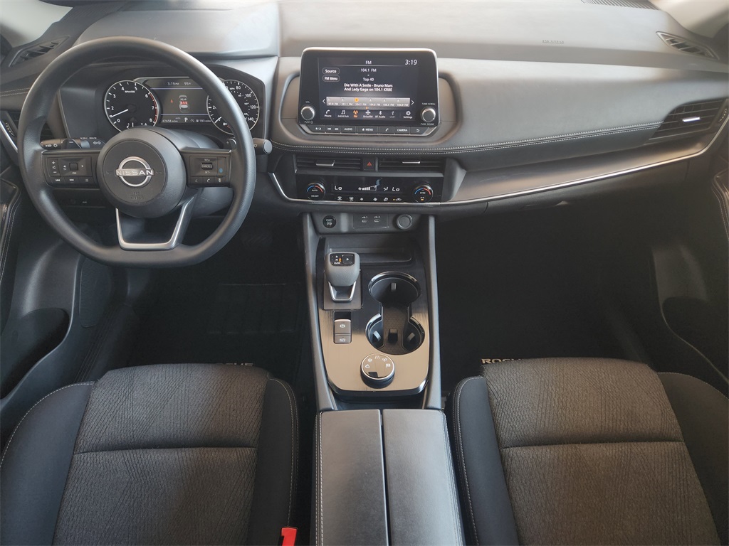 2024 Nissan Rogue SV photo 18