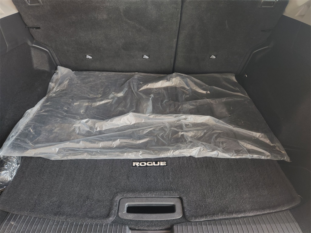 2024 Nissan Rogue SV photo 24