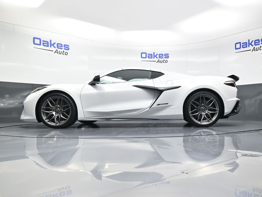 2024 Chevrolet Corvette Z06 1LZ photo 30