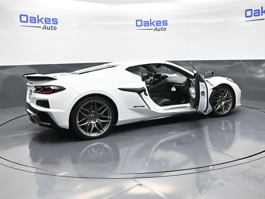 2024 Chevrolet Corvette Z06 1LZ photo 43