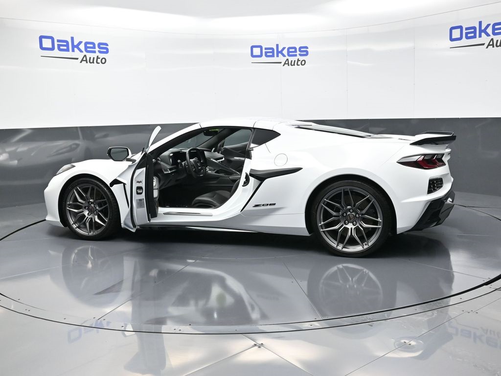 2024 Chevrolet Corvette Z06 1LZ photo 44