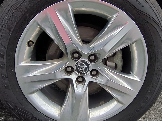 used 2017 Toyota Highlander Hybrid car, priced at $22,411