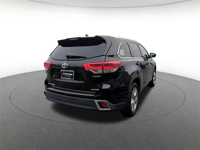 used 2017 Toyota Highlander Hybrid car, priced at $22,411