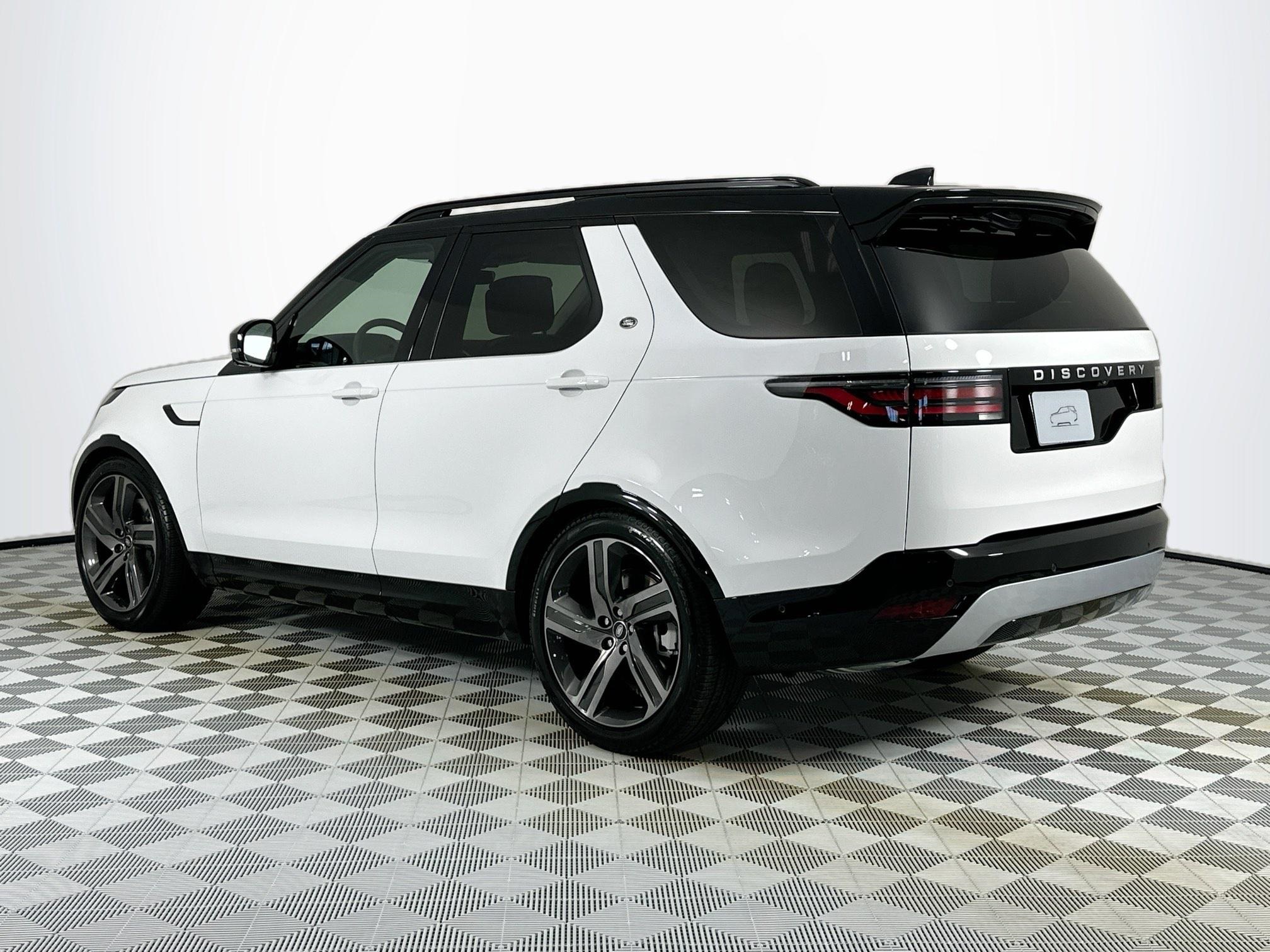 new 2026 Land Rover Discovery car, priced at $76,381