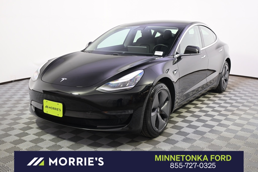 2019 Tesla Model 3 Long Range's photo