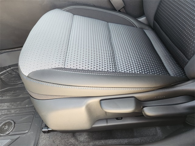 2025 Marina Blue Metallic Chevrolet Trax LT FWD SUV