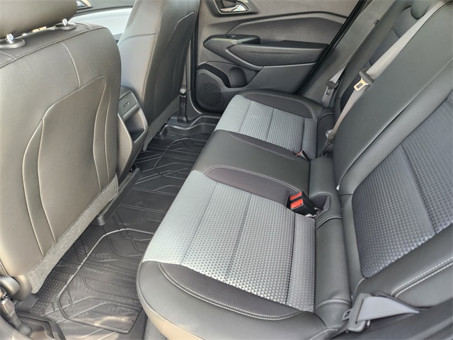 2025 Marina Blue Metallic Chevrolet Trax LT FWD SUV