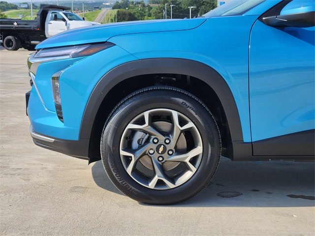 2025 Marina Blue Metallic Chevrolet Trax LT FWD SUV