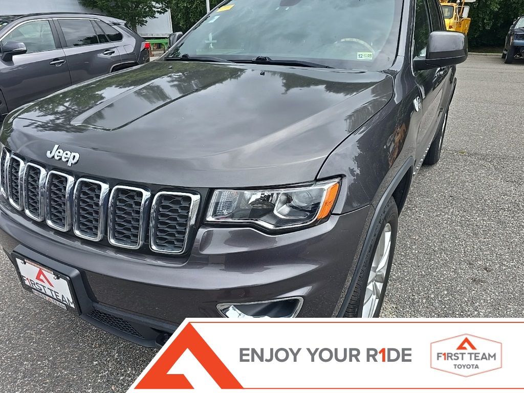 2017 Jeep Grand Cherokee Laredo SUV 4WD