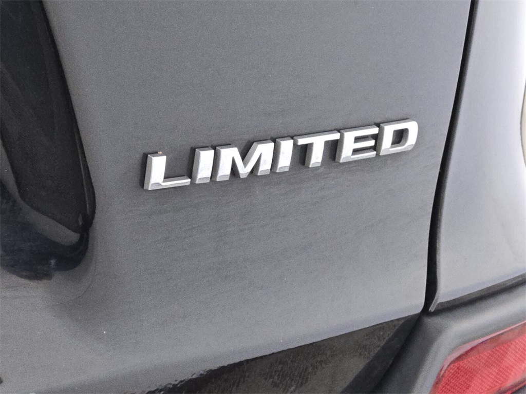 used 2019 Jeep Cherokee car, priced at $14,288