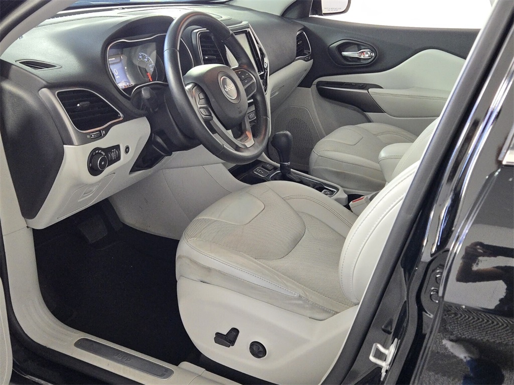 used 2019 Jeep Cherokee car, priced at $14,288