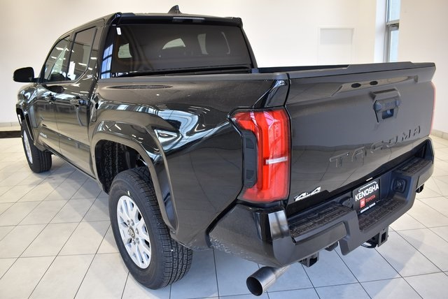 2025 Toyota Tacoma SR5 Double Cab photo 4