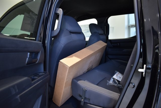 2025 Toyota Tacoma SR5 Double Cab photo 6