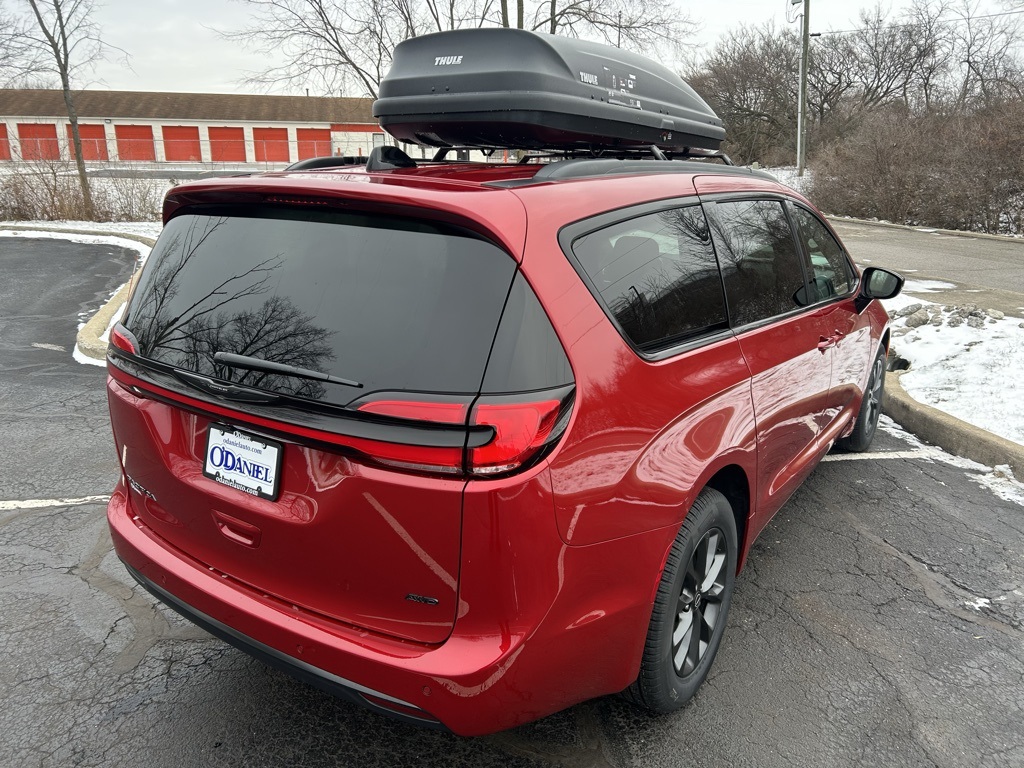 new 2026 Chrysler Pacifica car, priced at $48,205