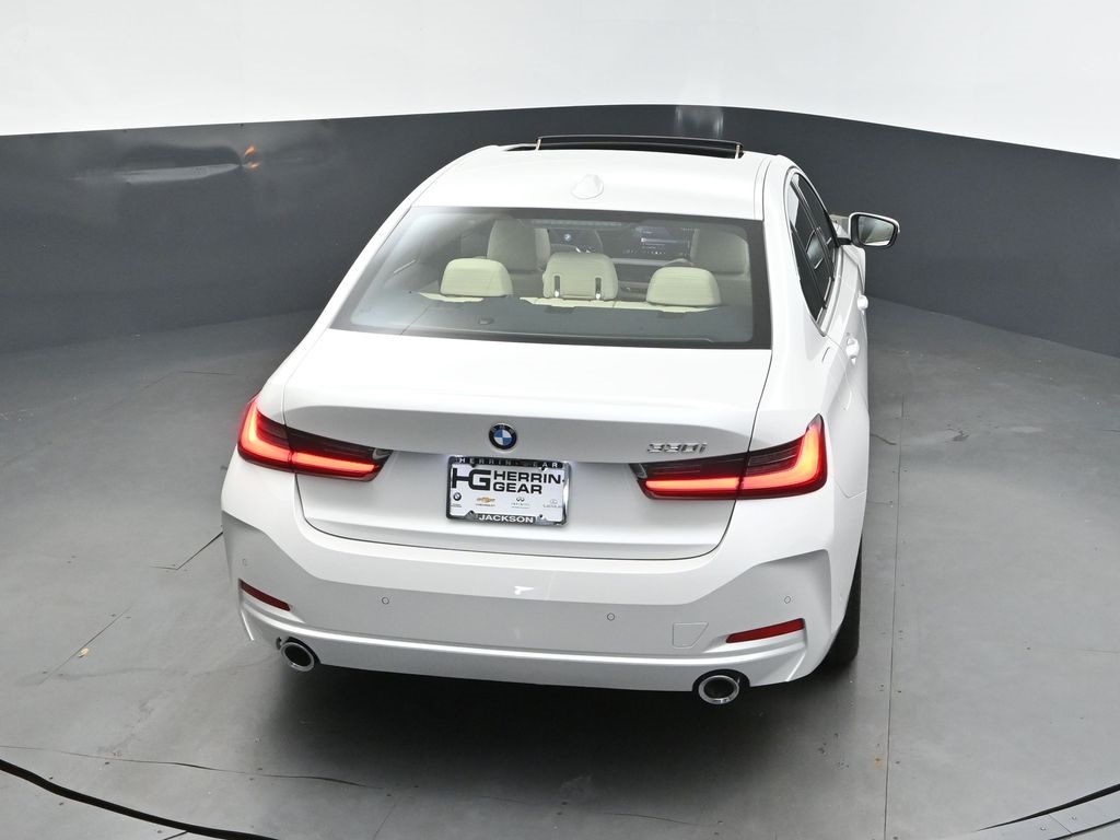 2025 Mineral White Metallic BMW 3 Series 330i RWD Sedan
