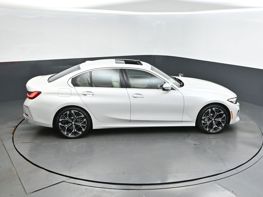 2025 Mineral White Metallic BMW 3 Series 330i RWD Sedan