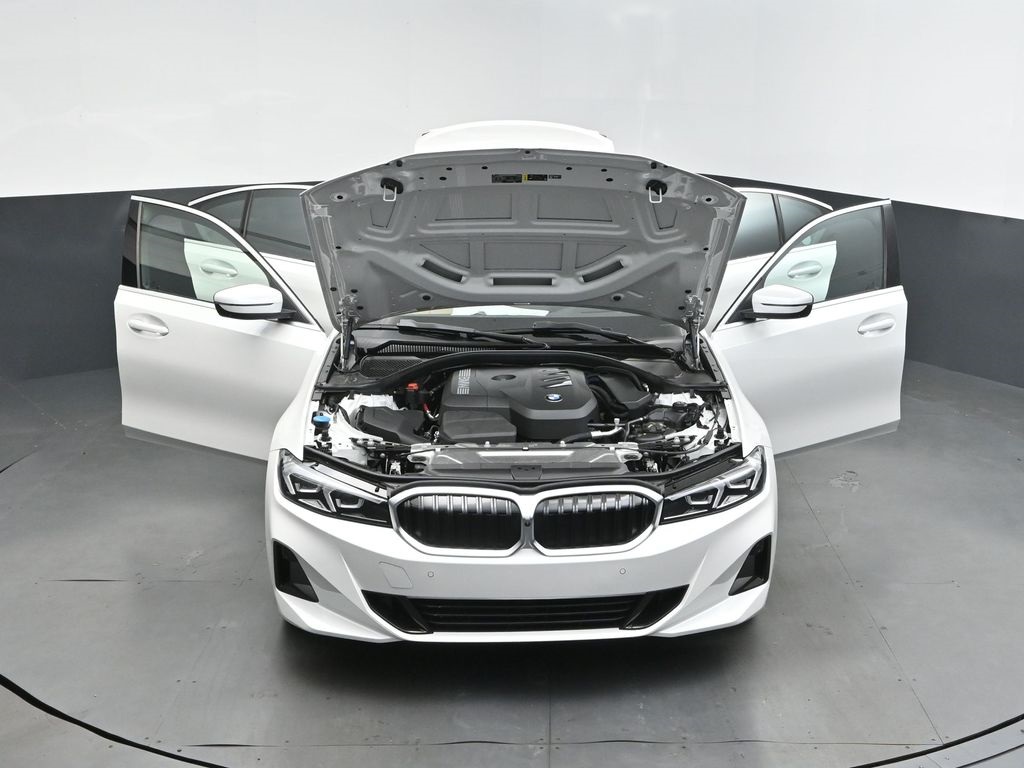 2025 Mineral White Metallic BMW 3 Series 330i RWD Sedan