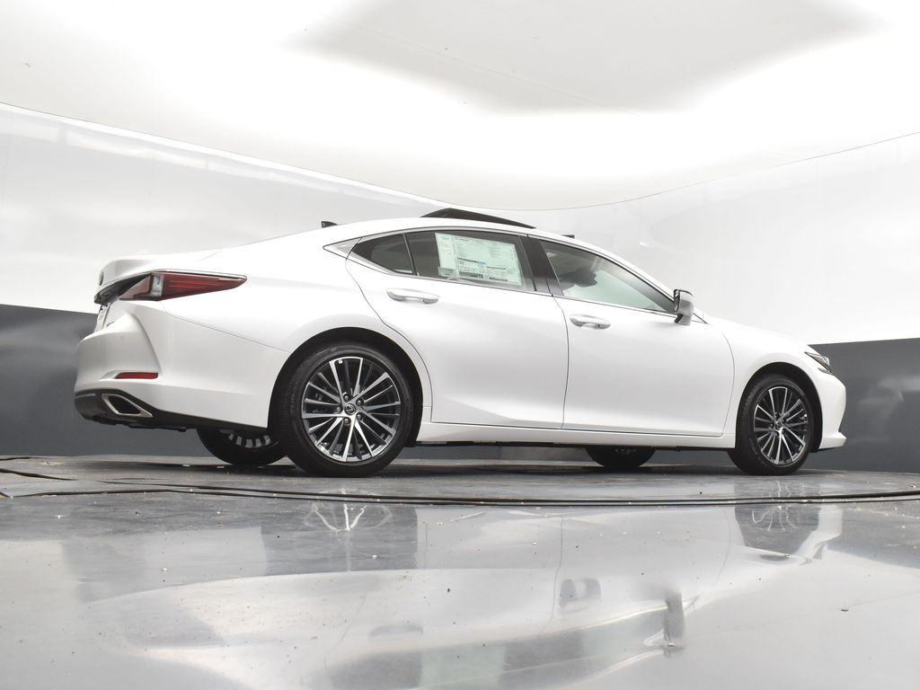 2025 White Pearl Lexus ES 350 FWD Sedan