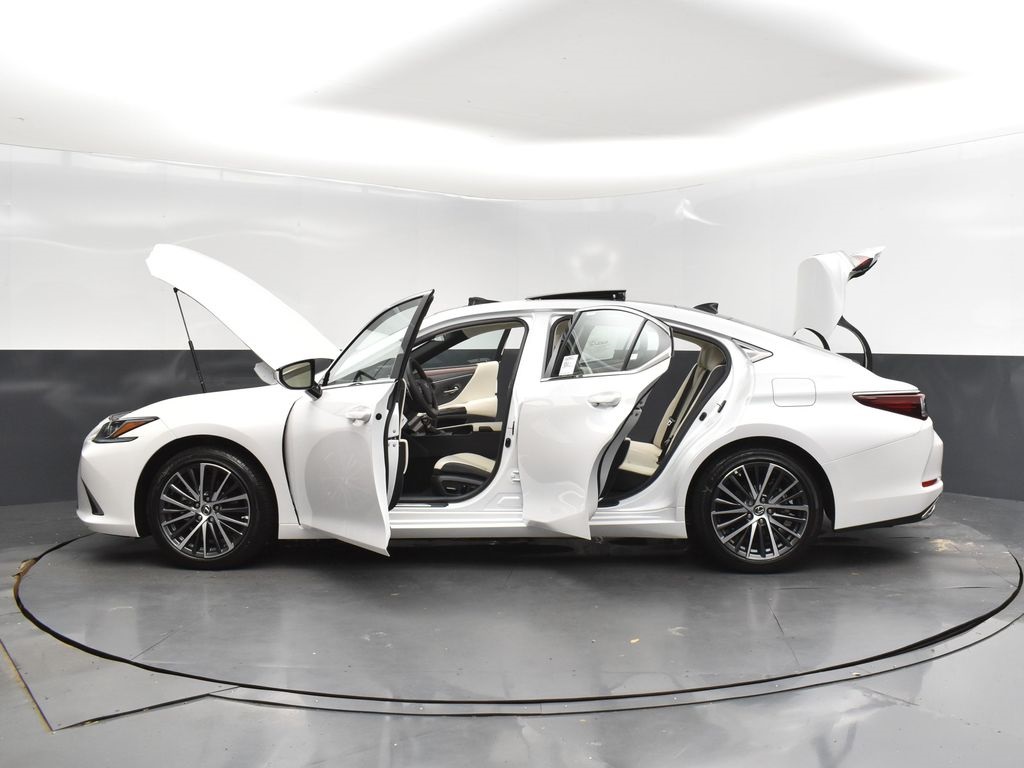2025 White Pearl Lexus ES 350 FWD Sedan