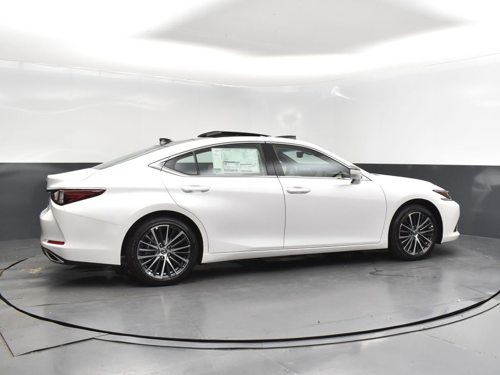 2025 White Pearl Lexus ES 350 FWD Sedan