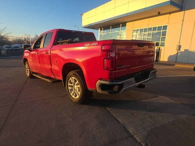 2019 Chevrolet Silverado 1500 LT photo 4