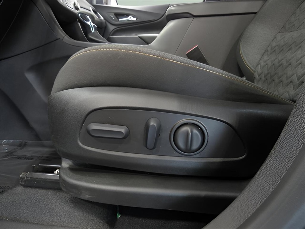 2022 Chevrolet Equinox LT photo 15