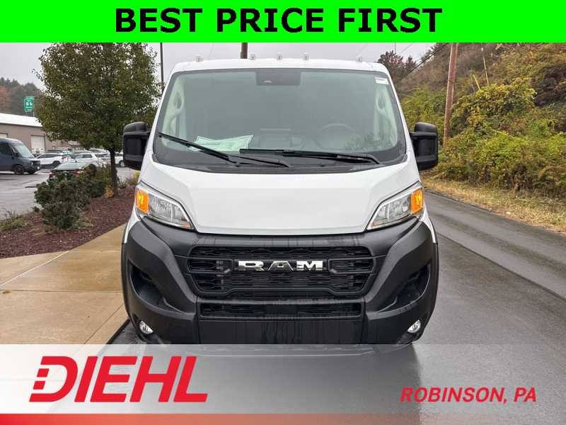 2026 Ram ProMaster 1500 Tradesman photo 2