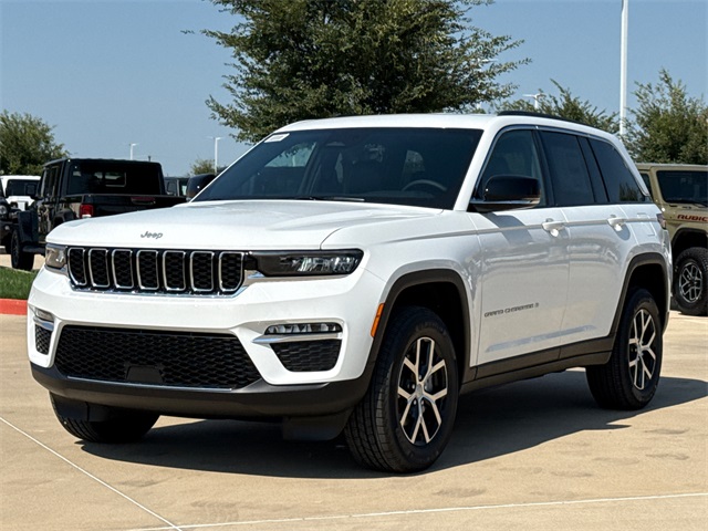 2025 Jeep Grand Cherokee Limited photo 3
