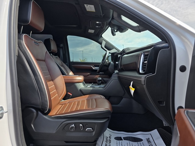 2022 GMC Sierra 1500 4WD Crew Cab Short Box Denali Ultimate