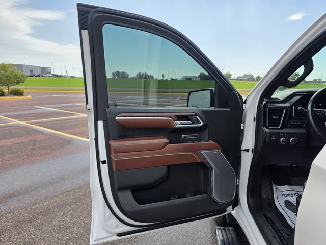 2022 GMC Sierra 1500 4WD Crew Cab Short Box Denali Ultimate