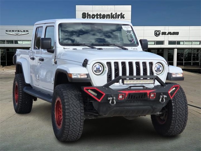 2021 Jeep Gladiator Overland's photo