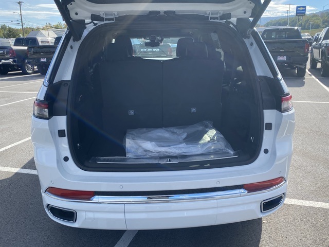 new 2025 Jeep Grand Cherokee L car, priced at $55,155