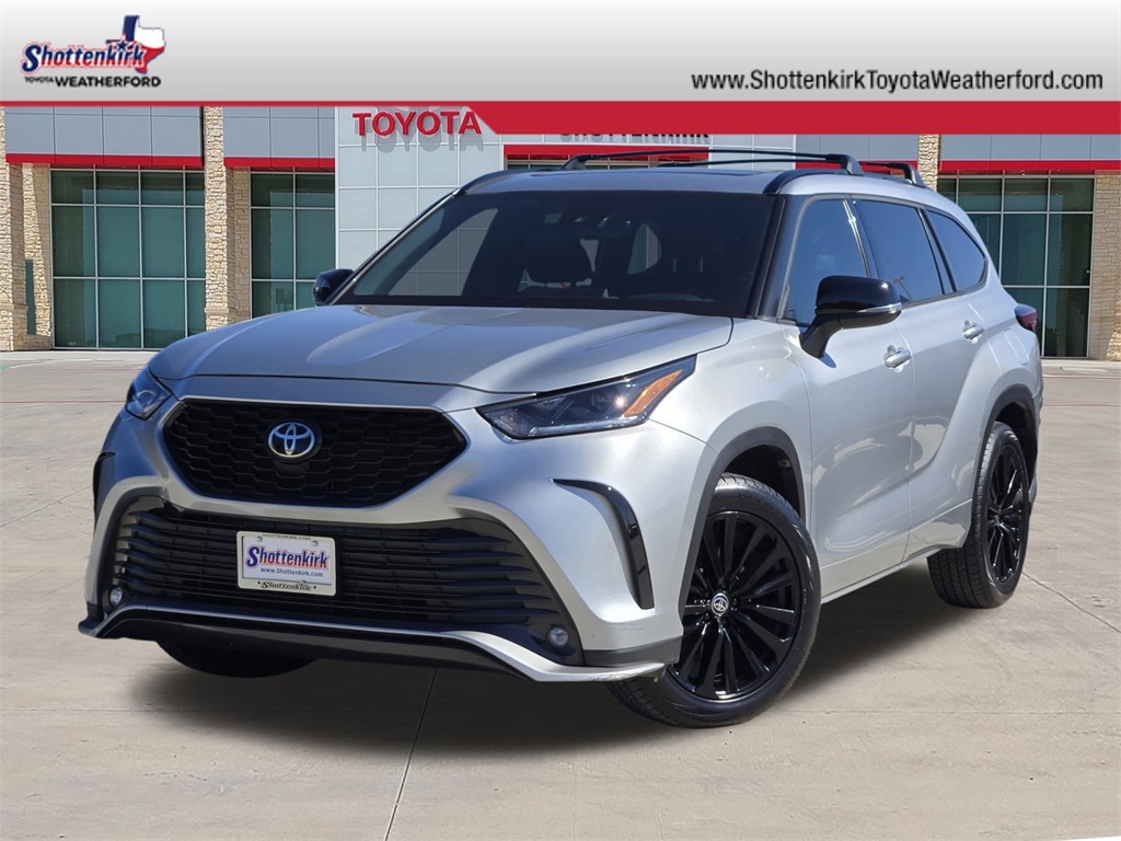 2023 Toyota Highlander L's photo