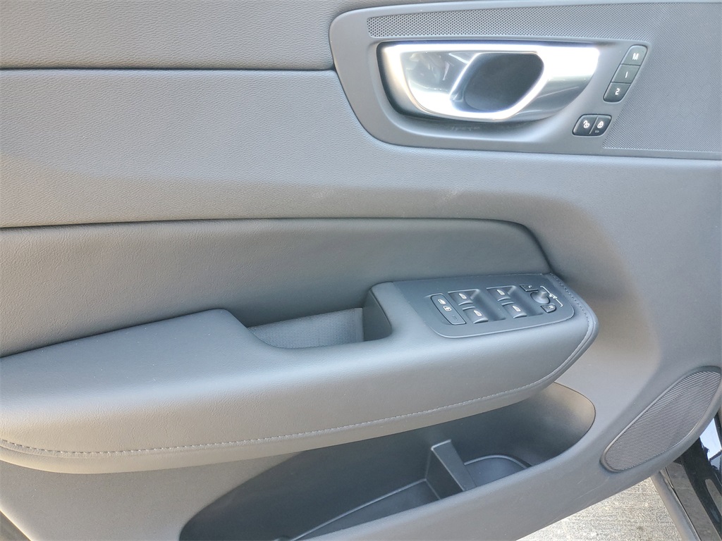 used 2025 Volvo XC60 car, priced at $35,895