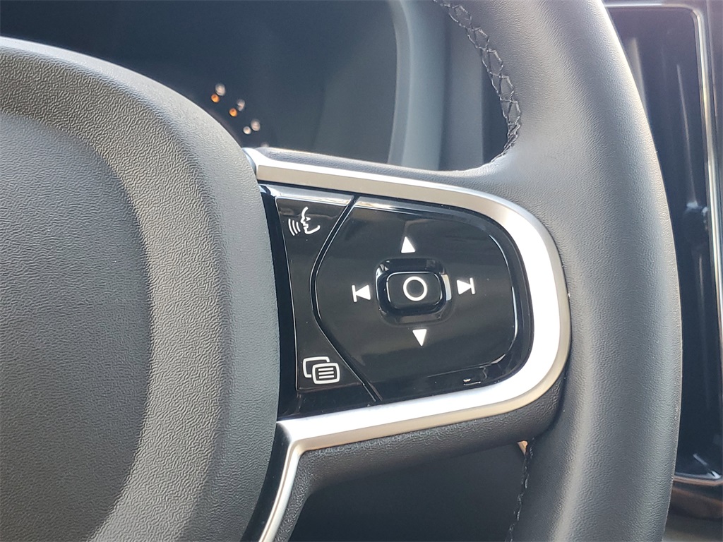 used 2025 Volvo XC60 car, priced at $35,895