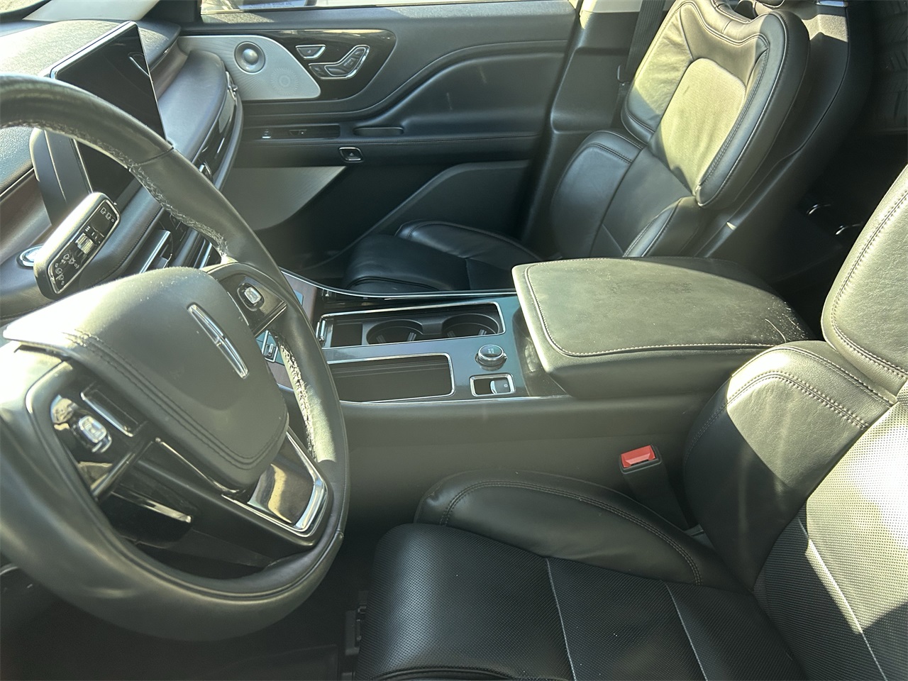 used 2023 Lincoln Aviator car, priced at $44,995