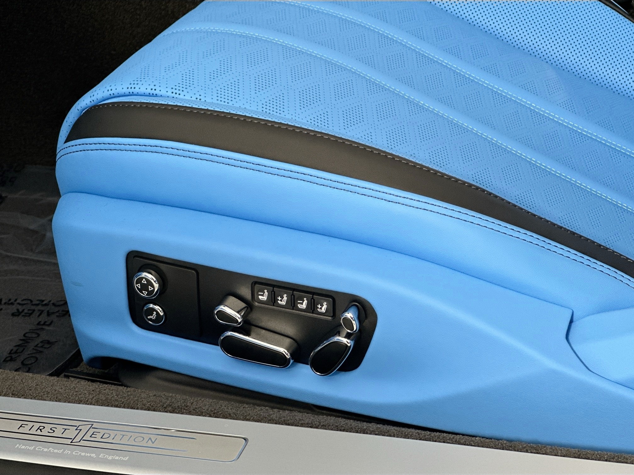 new 2025 Bentley Continental GTC car