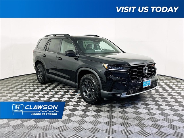 2025 Honda Pilot TrailSport's photo