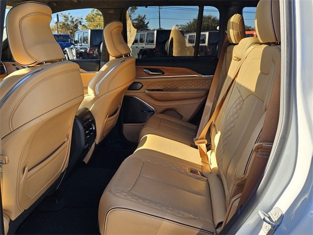 2022 Jeep Grand Cherokee Summit Reserve 4x4