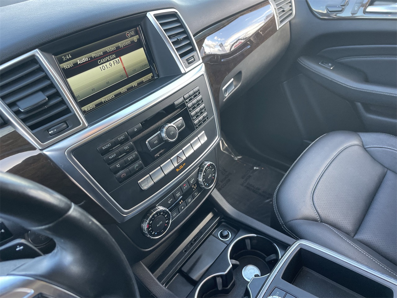 used 2015 Mercedes-Benz M-Class car, priced at $13,593