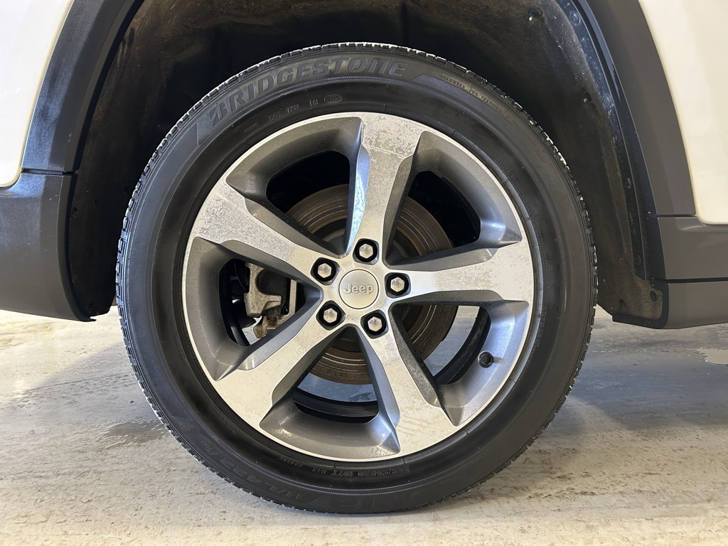 used 2023 Jeep Grand Cherokee L car, priced at $31,999