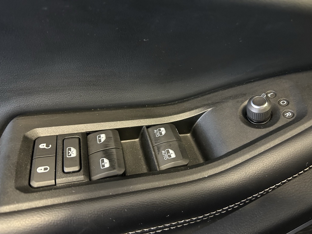 used 2023 Jeep Grand Cherokee L car, priced at $31,999