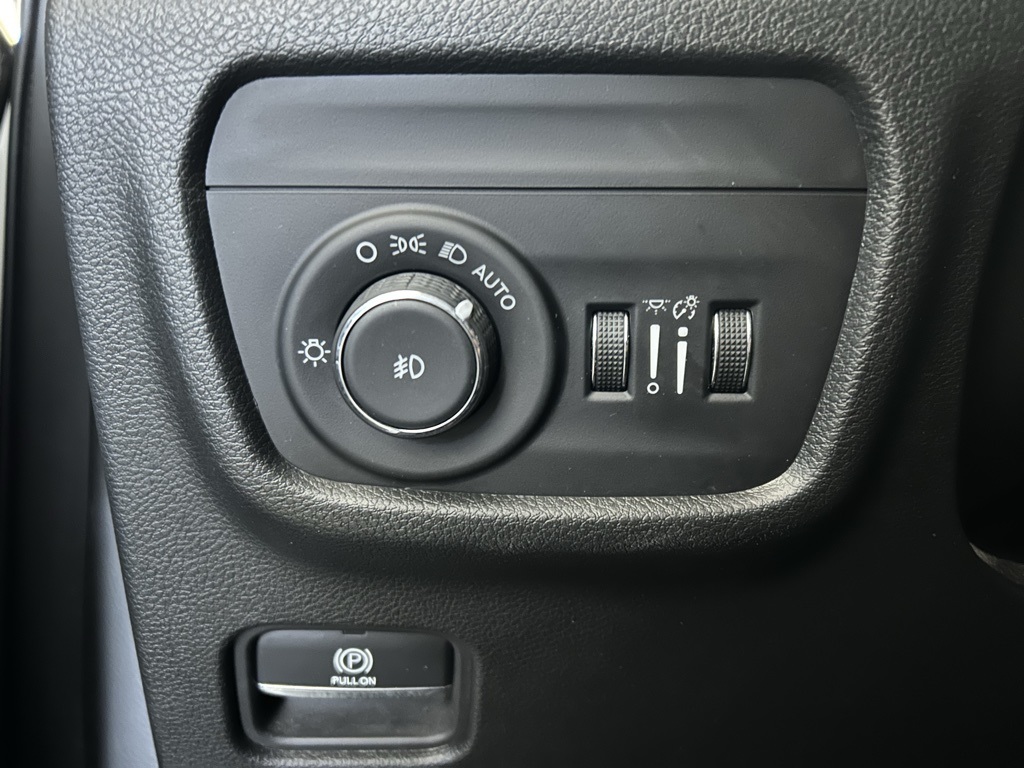 used 2023 Jeep Grand Cherokee L car, priced at $31,999