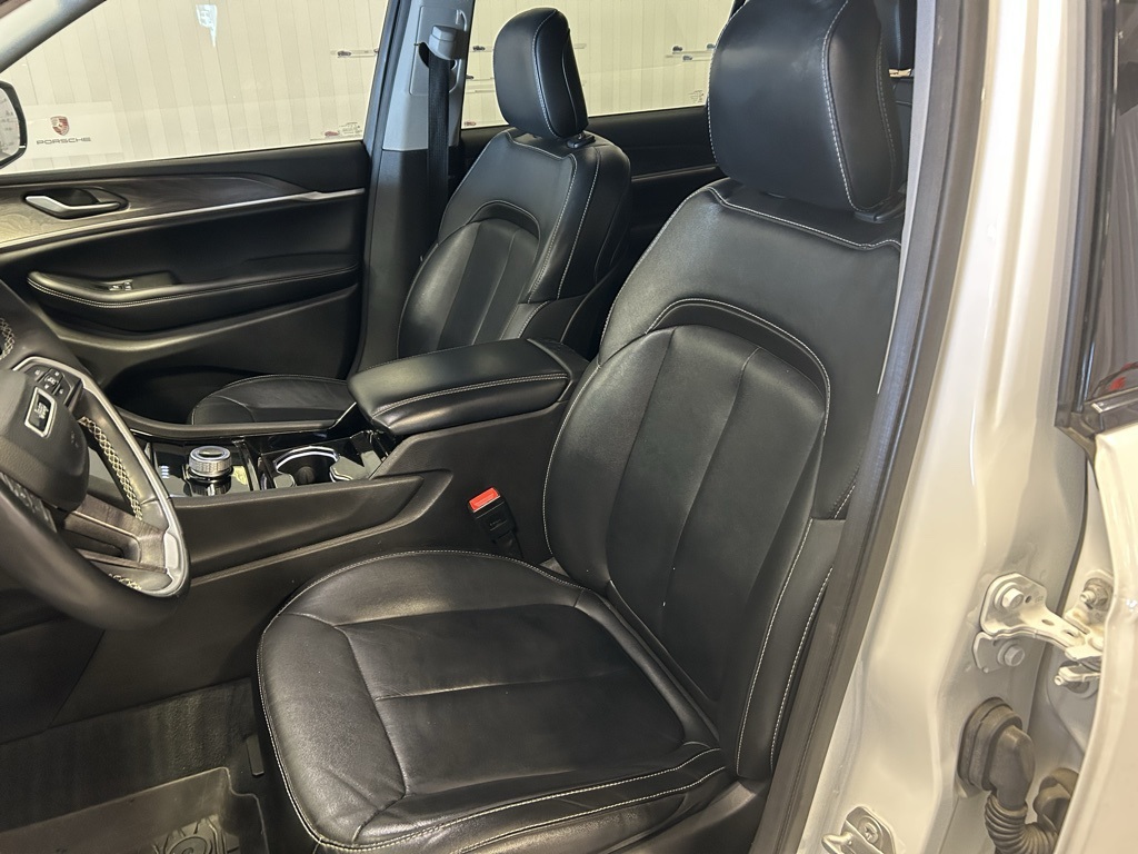 used 2023 Jeep Grand Cherokee L car, priced at $31,999