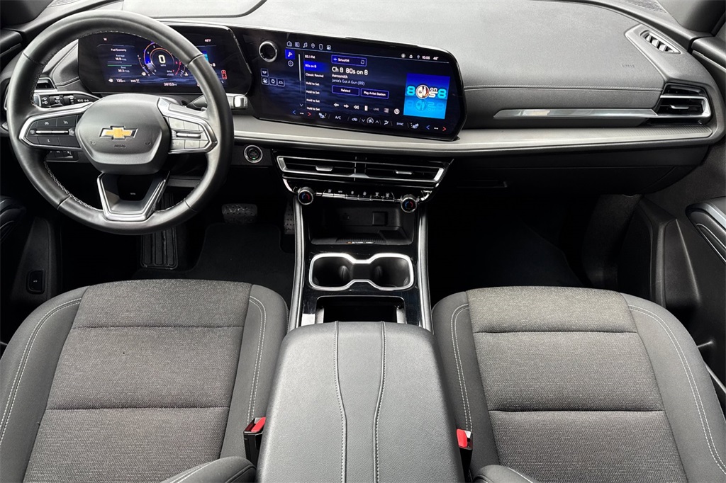 used 2024 Chevrolet Traverse car, priced at $36,955